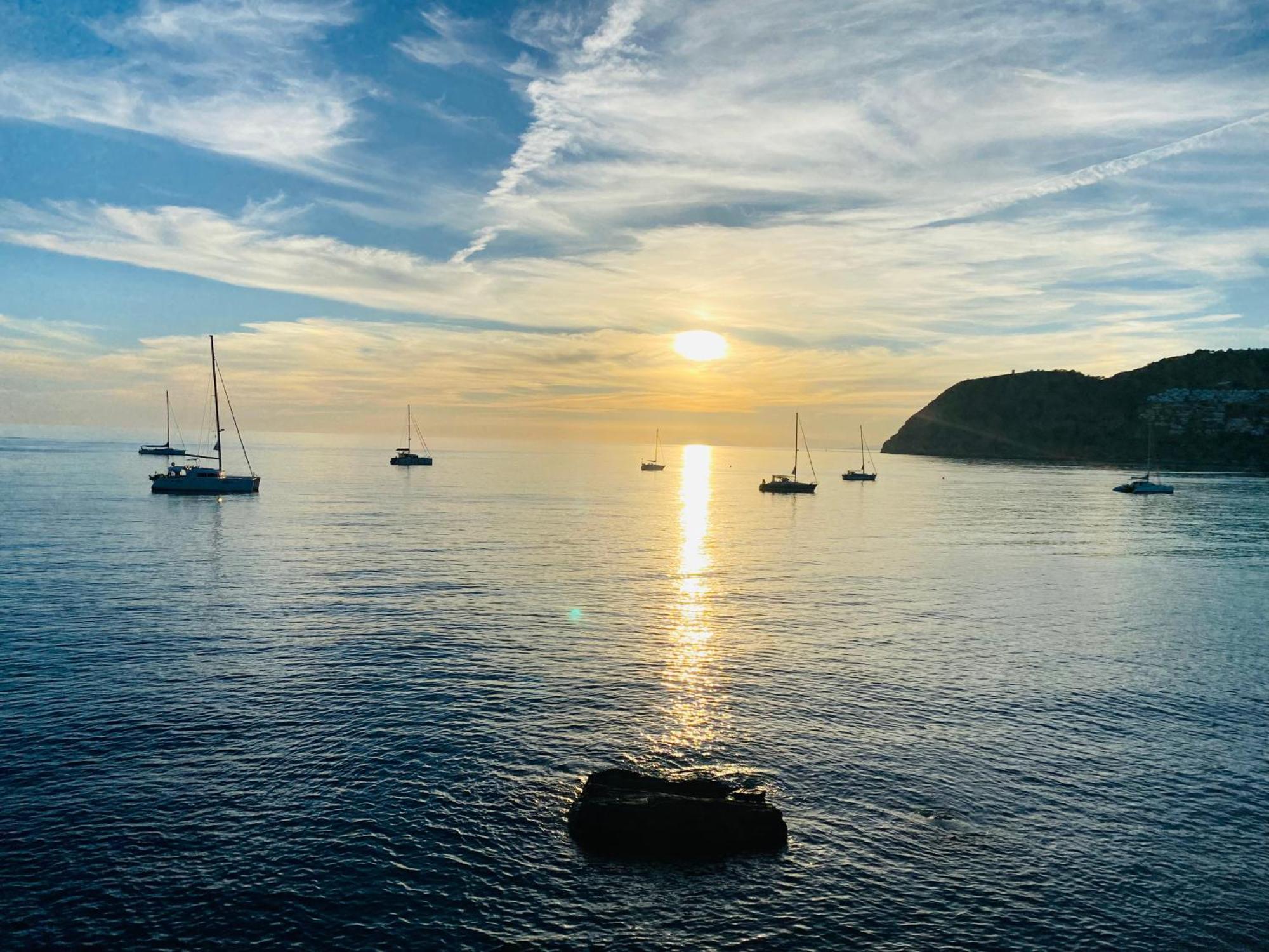 Jardines De Adnania En Marina Del Este Con Vista Al Mar Ada La Herradura  Exteriér fotografie