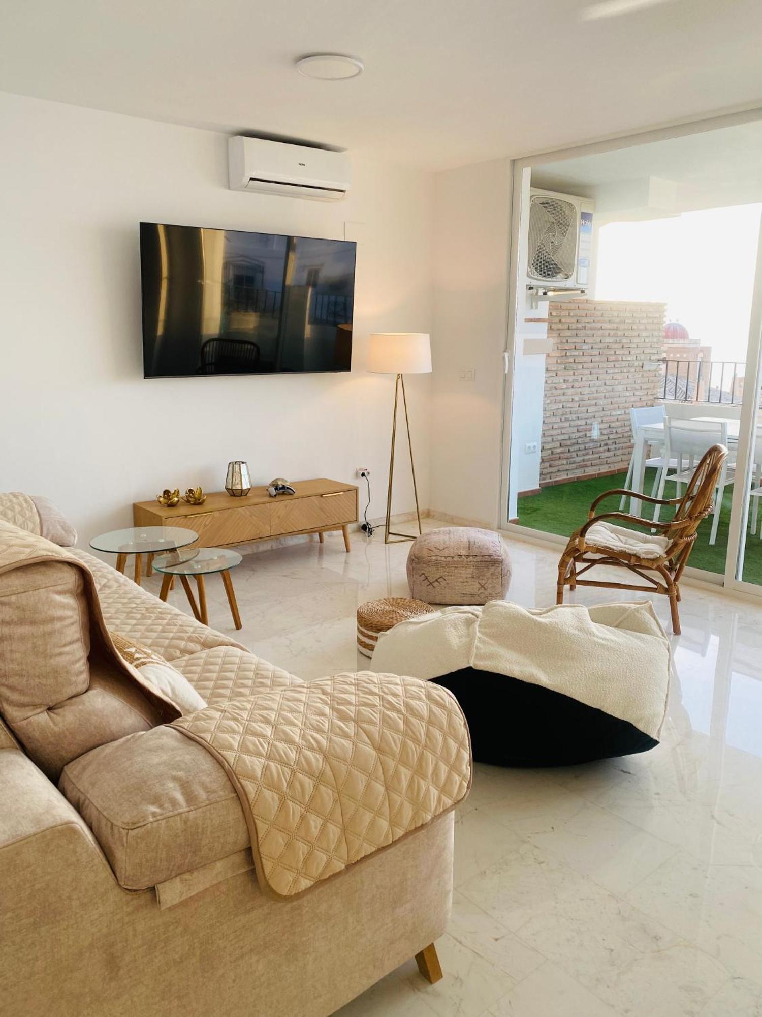 Jardines De Adnania En Marina Del Este Con Vista Al Mar Ada La Herradura  Exteriér fotografie