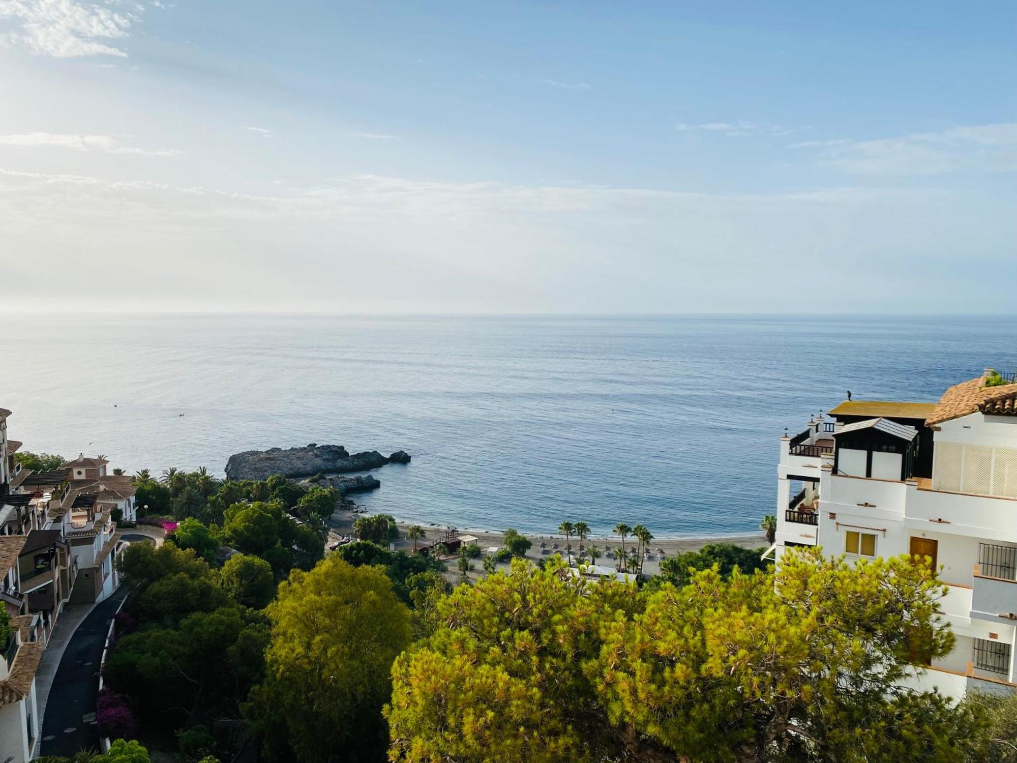 Jardines De Adnania En Marina Del Este Con Vista Al Mar Ada La Herradura  Exteriér fotografie
