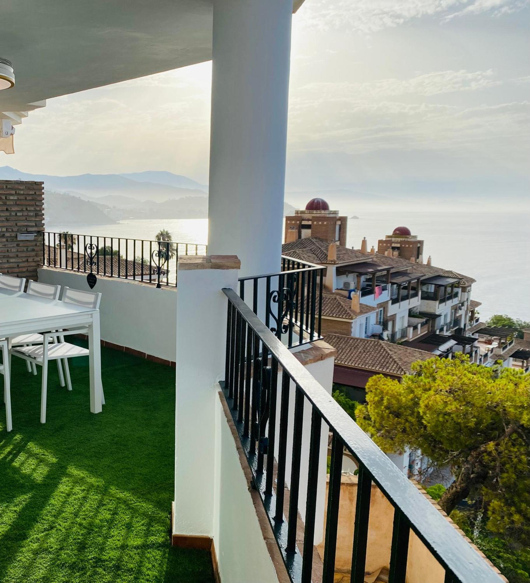 Jardines De Adnania En Marina Del Este Con Vista Al Mar Ada La Herradura  Exteriér fotografie
