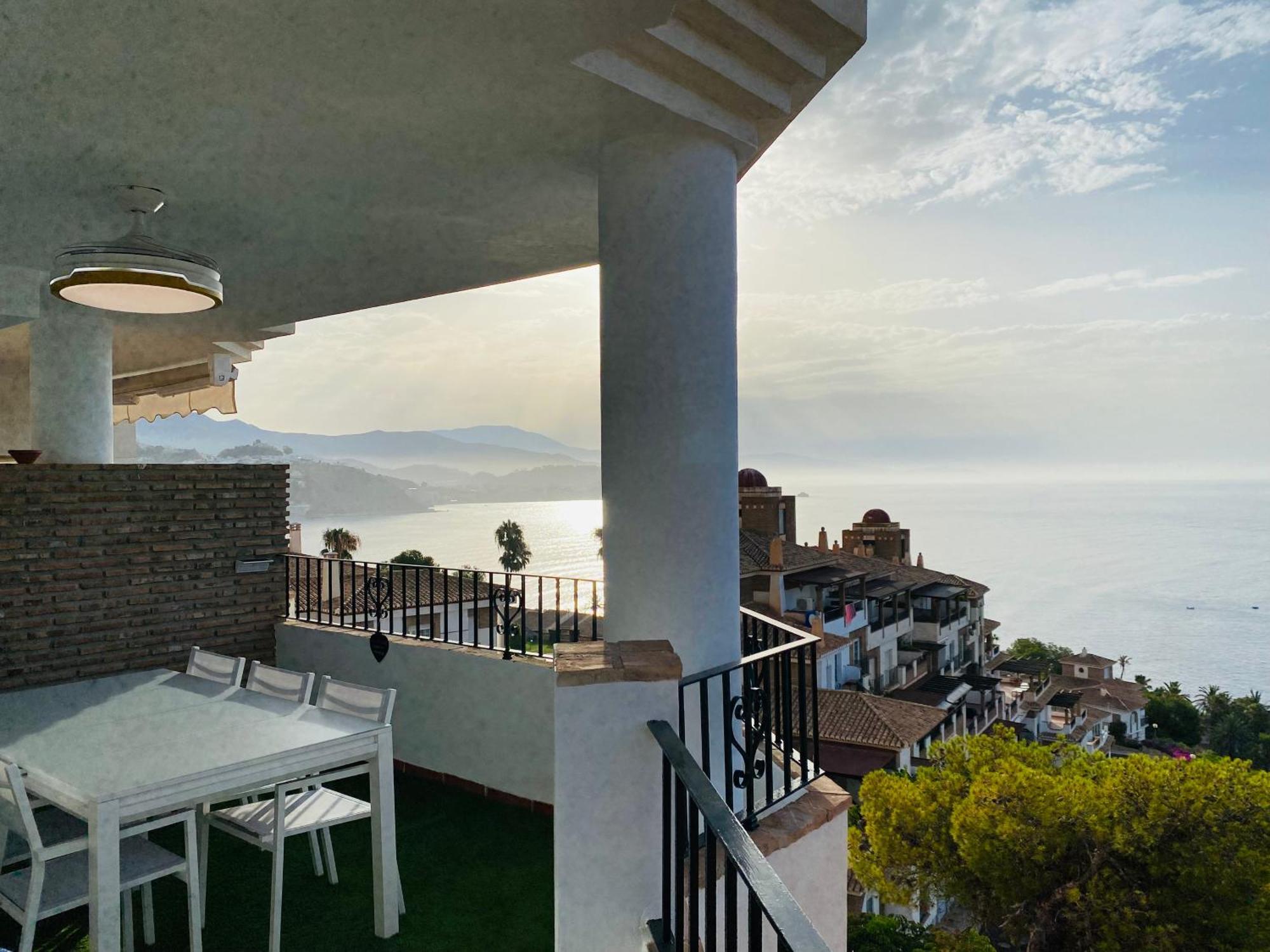Jardines De Adnania En Marina Del Este Con Vista Al Mar Ada La Herradura  Exteriér fotografie